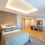 Concorde Tower & Casino & Convention & 5*