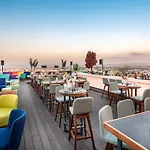 호텔 Concorde Tower & Casino & Convention &