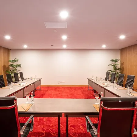 Concorde Tower & Casino & Convention & 5*