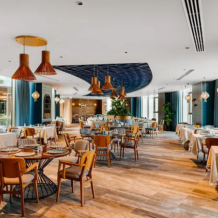 Concorde Tower & Casino & Convention & 5*