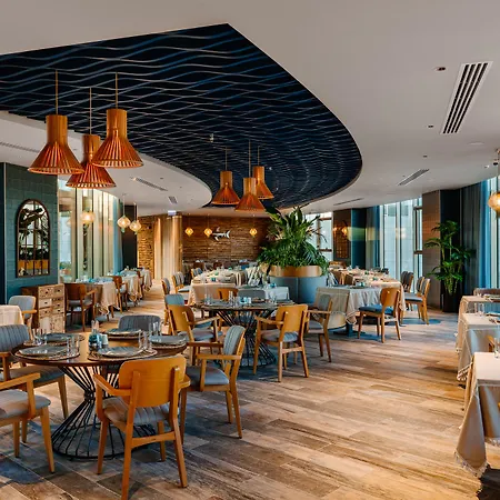 Concorde Tower & Casino & Convention & 5* Nicosia