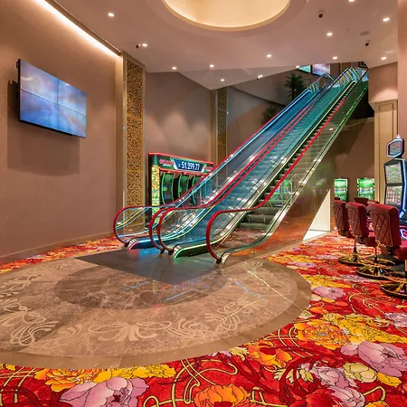 Hotel Concorde Tower & Casino & Convention & 5*