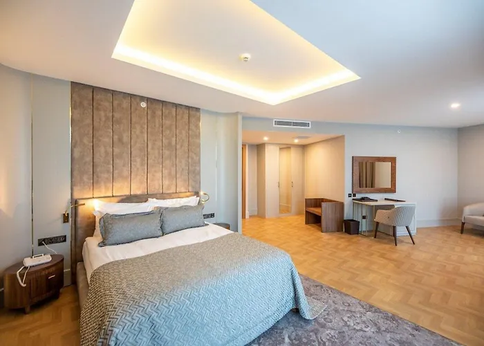 Concorde Tower & Casino & Convention & 5*